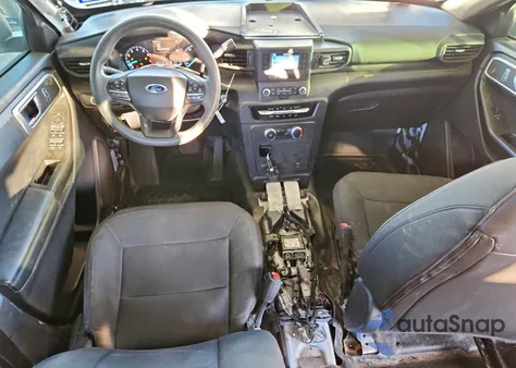 2022 Ford Explorer Police Interceptor z USA, uszkodzony, nr VIN 1FM5K8AB8NGA41422